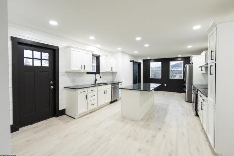 1515 Edgeway Drive Fairmont WV 26554-5513