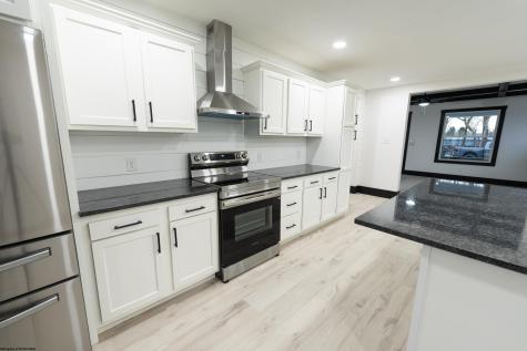 1515 Edgeway Drive Fairmont WV 26554-5513