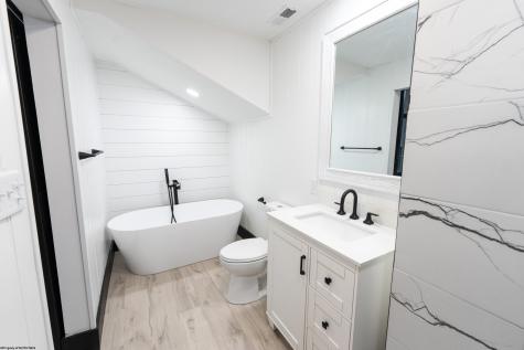 1515 Edgeway Drive Fairmont WV 26554-5513