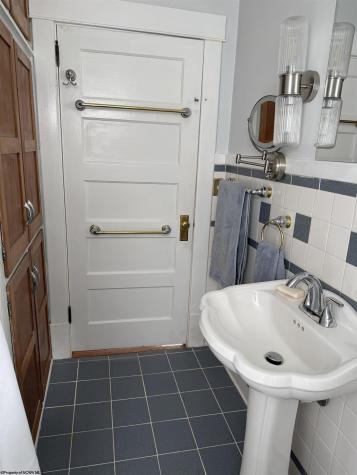 122 Vermont Avenue Clarksburg WV 26301