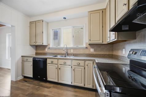 500 Maple Lake Road Bridgeport WV 26330