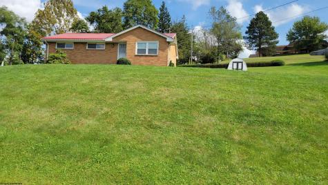 2218 Linn Ann Drive Fairmont WV 26554