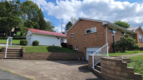 2218 Linn Ann Drive Fairmont WV 26554