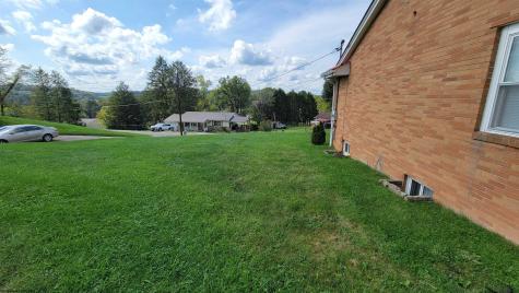 2218 Linn Ann Drive Fairmont WV 26554