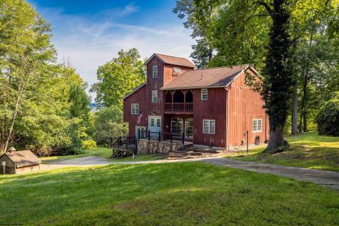 29 Chardonnay Drive Morgantown WV 26508
