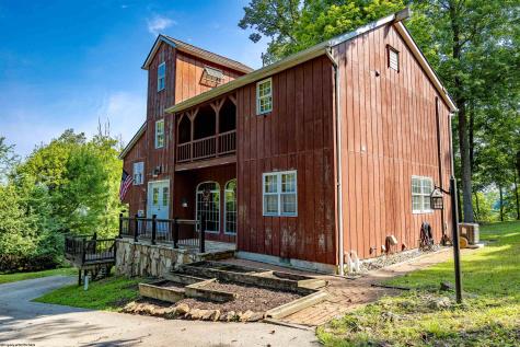 29 Chardonnay Drive Morgantown WV 26508