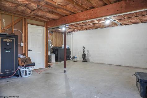 211 Tunnel Hollow Road Fairmont WV 26554