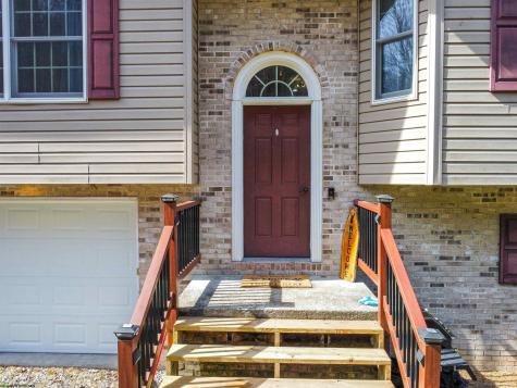 211 Tunnel Hollow Road Fairmont WV 26554