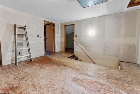 67 Mason Dixon Highway Maidsville WV 26541