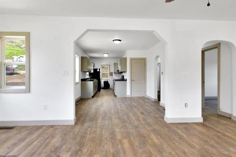 303 E State Avenue Terra Alta WV 26764