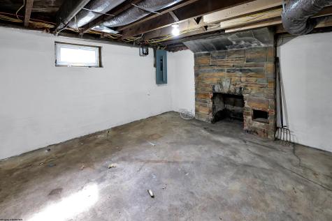 303 E State Avenue Terra Alta WV 26764