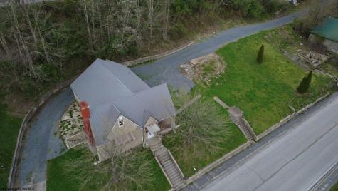 303 E State Avenue Terra Alta WV 26764