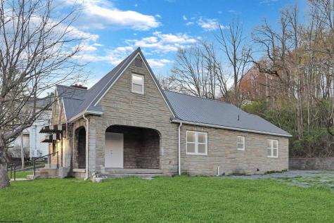 303 E State Avenue Terra Alta WV 26764