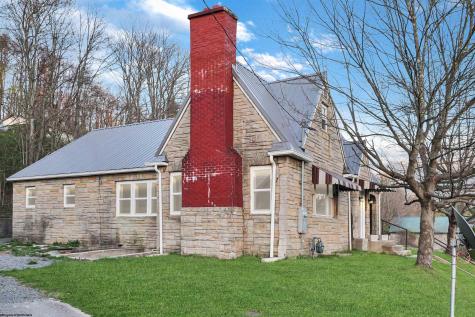 303 E State Avenue Terra Alta WV 26764