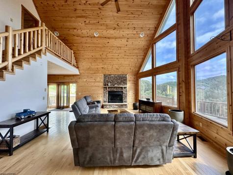 674 Lakeview Drive Horner WV 26372