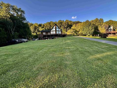 674 Lakeview Drive Horner WV 26372