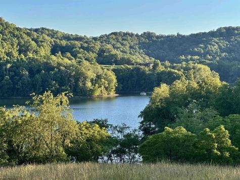 674 Lakeview Drive Horner WV 26372