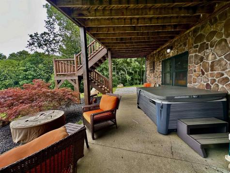 674 Lakeview Drive Horner WV 26372