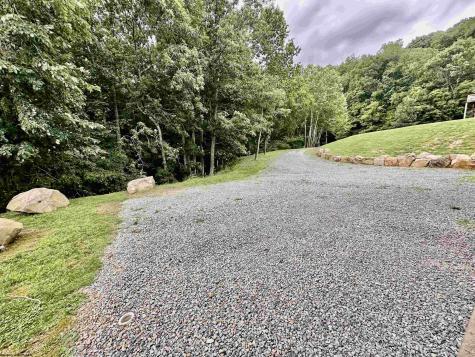 674 Lakeview Drive Horner WV 26372