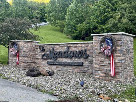674 Lakeview Drive Horner WV 26372