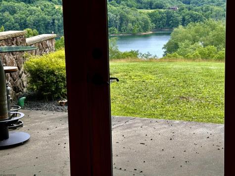 674 Lakeview Drive Horner WV 26372