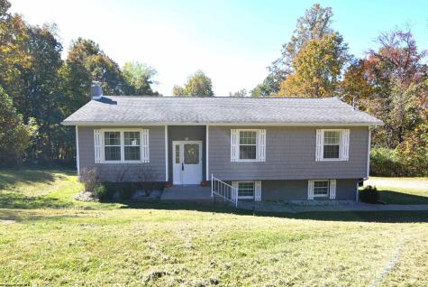 13 Ashwood Lane Morgantown WV 26508