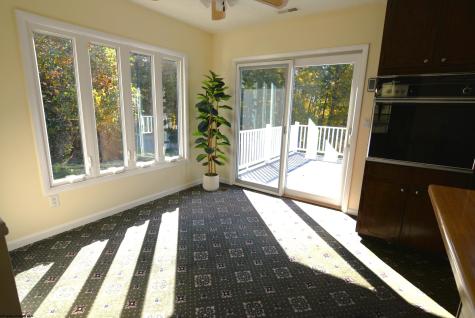 13 Ashwood Lane Morgantown WV 26508