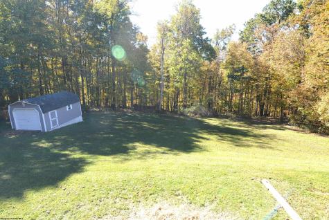 13 Ashwood Lane Morgantown WV 26508