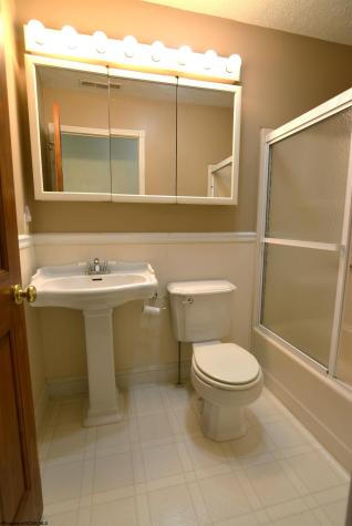 13 Ashwood Lane Morgantown WV 26508