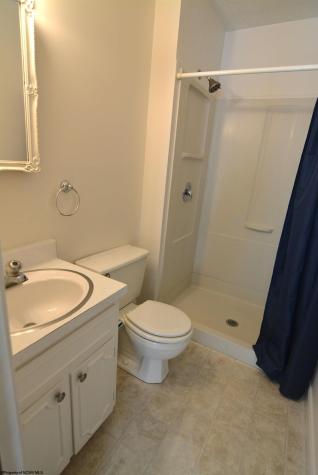 13 Ashwood Lane Morgantown WV 26508