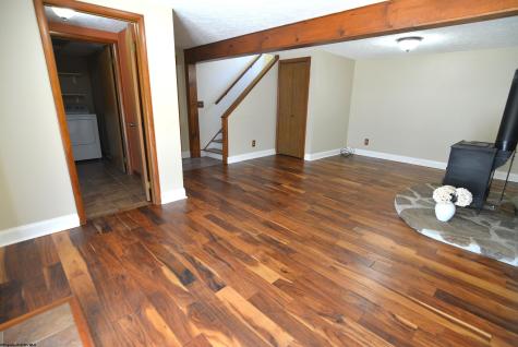 13 Ashwood Lane Morgantown WV 26508