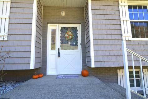 13 Ashwood Lane Morgantown WV 26508
