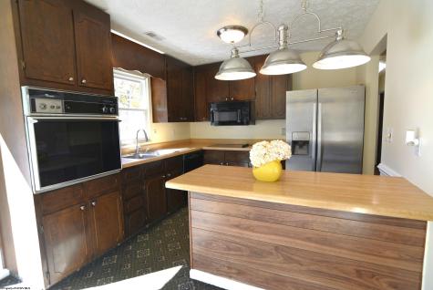 13 Ashwood Lane Morgantown WV 26508