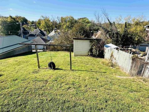 619 Walnut Avenue Fairmont WV 26554-9998