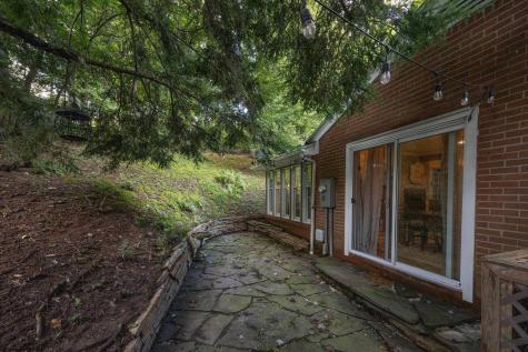107 Forest Drive Clarksburg WV 26301