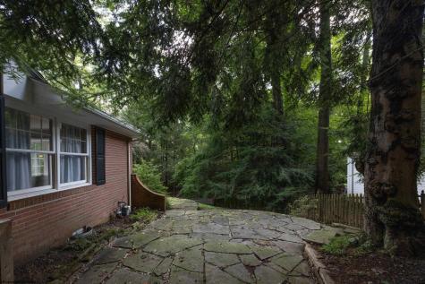 107 Forest Drive Clarksburg WV 26301