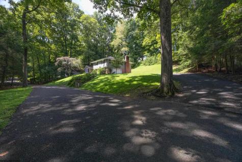 107 Forest Drive Clarksburg WV 26301