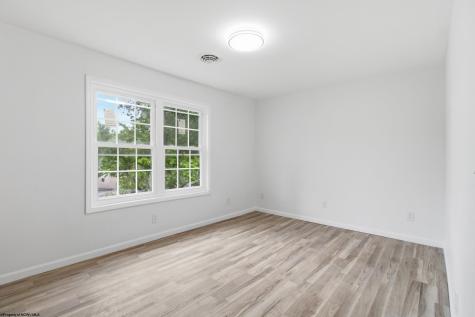 1260 College Park Fairmont WV 26554