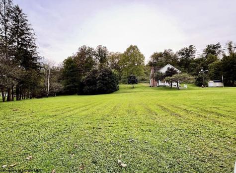 41 Jadewood Drive Shinnston WV 26431