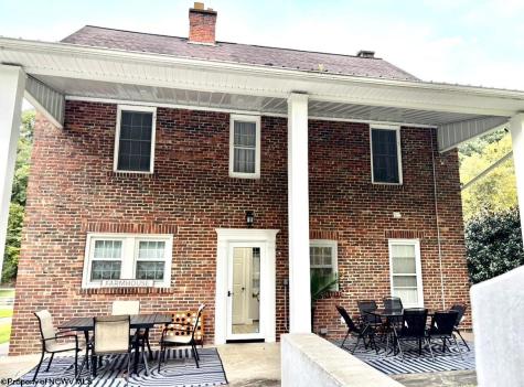 41 Jadewood Drive Shinnston WV 26431