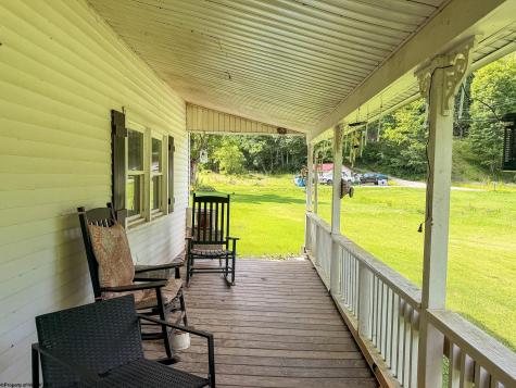 407 Soap Hollow Road Mannington WV 26582