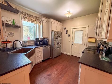 407 Soap Hollow Road Mannington WV 26582