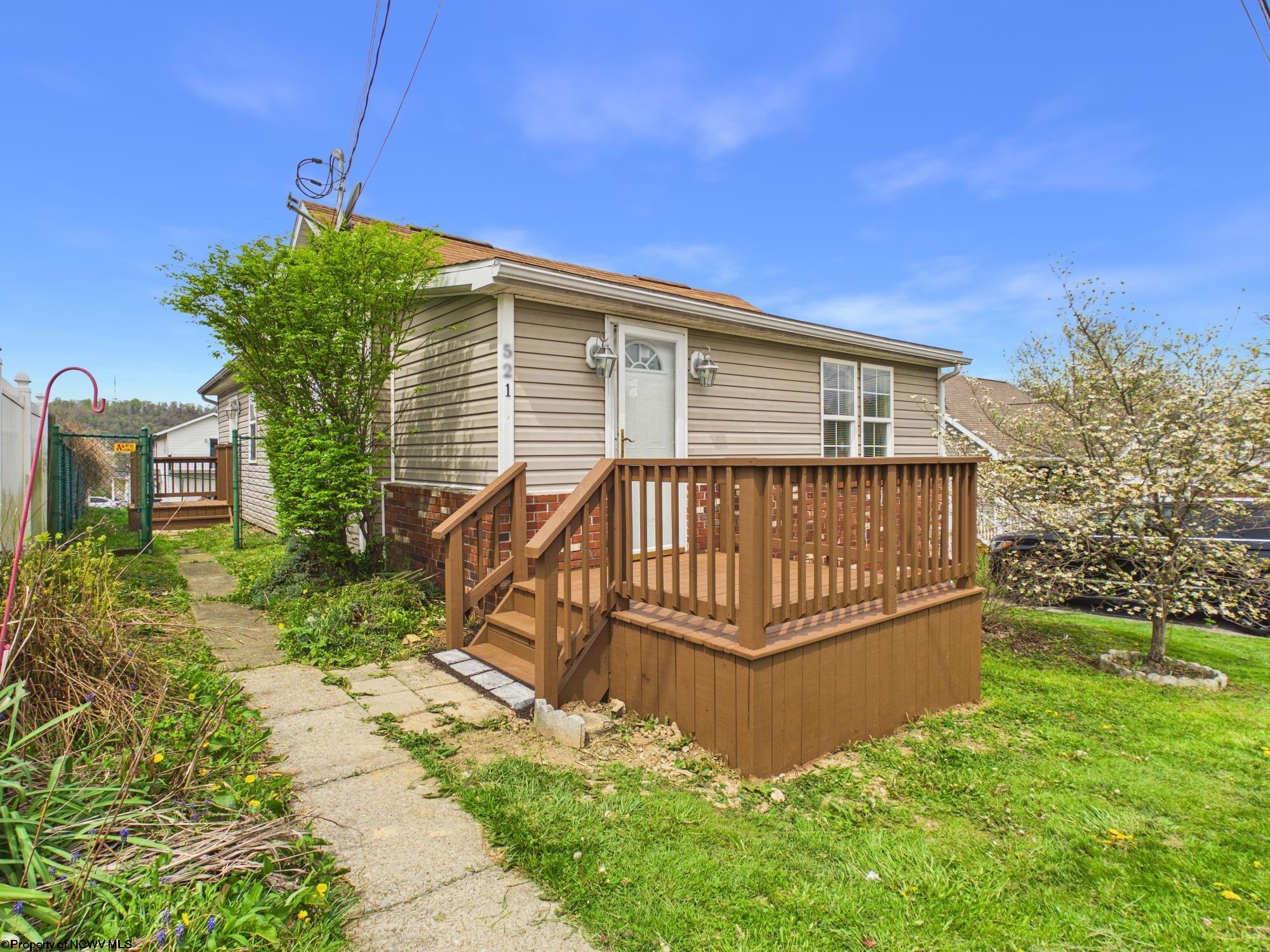 521 Kensington Avenue Star City WV 26505