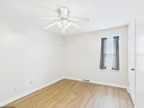 521 Kensington Avenue Star City WV 26505