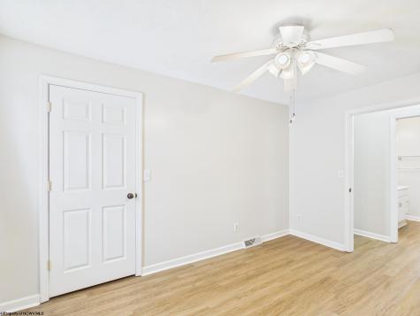521 Kensington Avenue Star City WV 26505