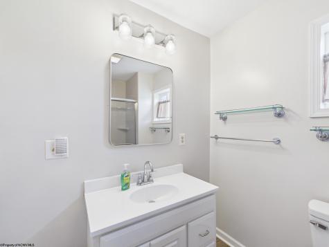 521 Kensington Avenue Star City WV 26505