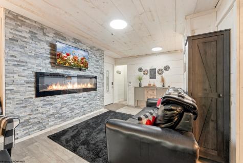76 Arbutus Court Terra Alta WV 26764