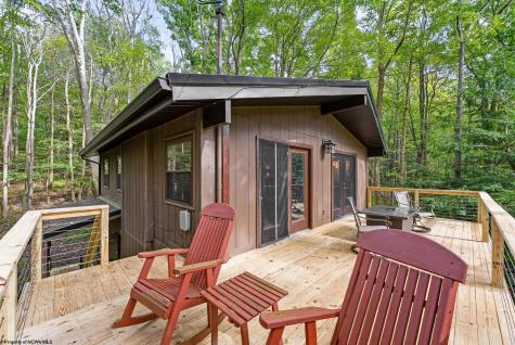 76 Arbutus Court Terra Alta WV 26764