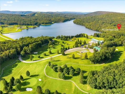76 Arbutus Court Terra Alta WV 26764