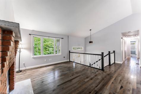 1374 Bennett Drive Morgantown WV 26508